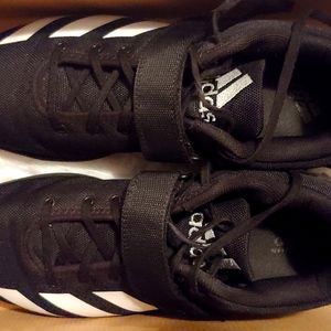 Adidas Powerlift 4